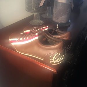 Gucci sneakers size 9